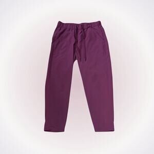 Under Armour Maroon Straight Leg Pants | Sz M